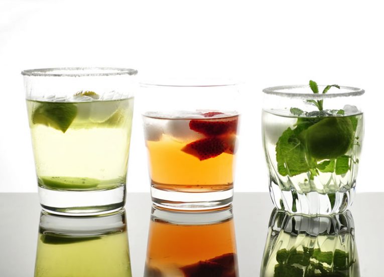 Best Cocktail Shaker for Home Bartenders (2019) Comparison Reviews