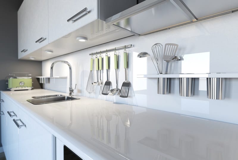 White glass kitchen-splashbacks