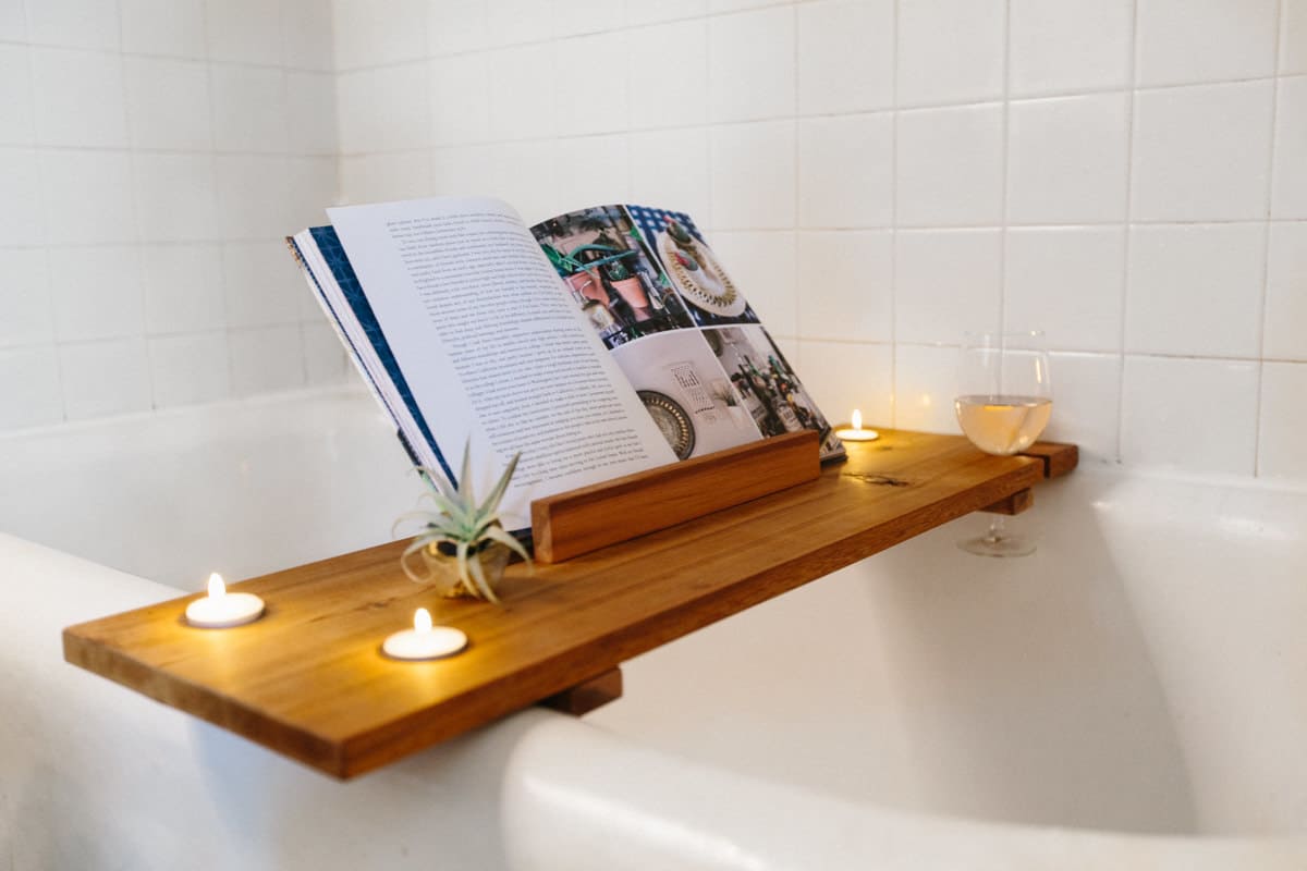 Luxurious Bath Tub Caddy