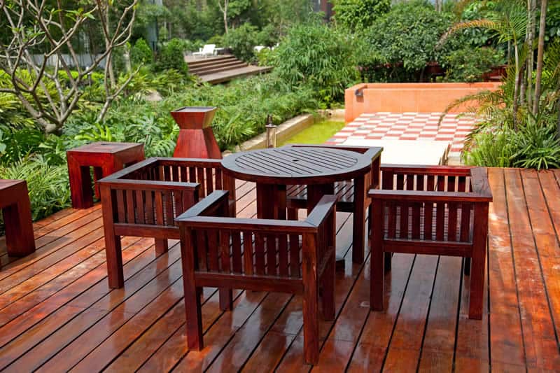 What outdoor furniture and table needs