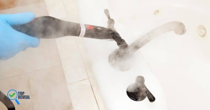 How to Use a Steam Cleaner in the Bathroom