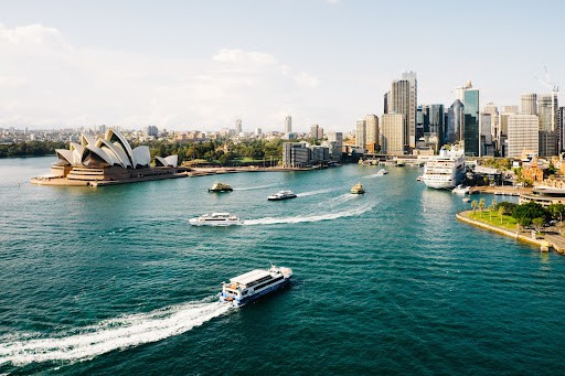 Moving to Australia? Here Are Some Useful Tips to Help You Settle Down