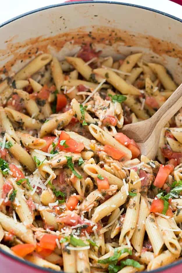 Tuscan Chicken with Penne Pasta